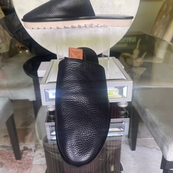 Mercedes Castillo size 39 women’s flats - Picture 2 of 2